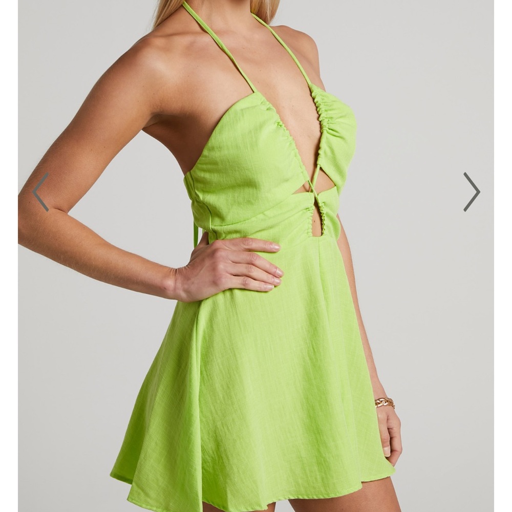Khari Playlist - halter cut romper NEVER WORN! NWT Showpos